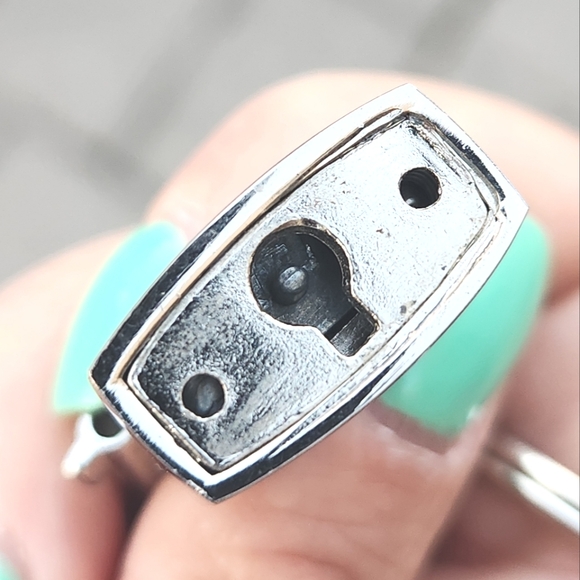 REACTION Kenneth Cole Padlock Keychain RARE - Picture 5 of 6